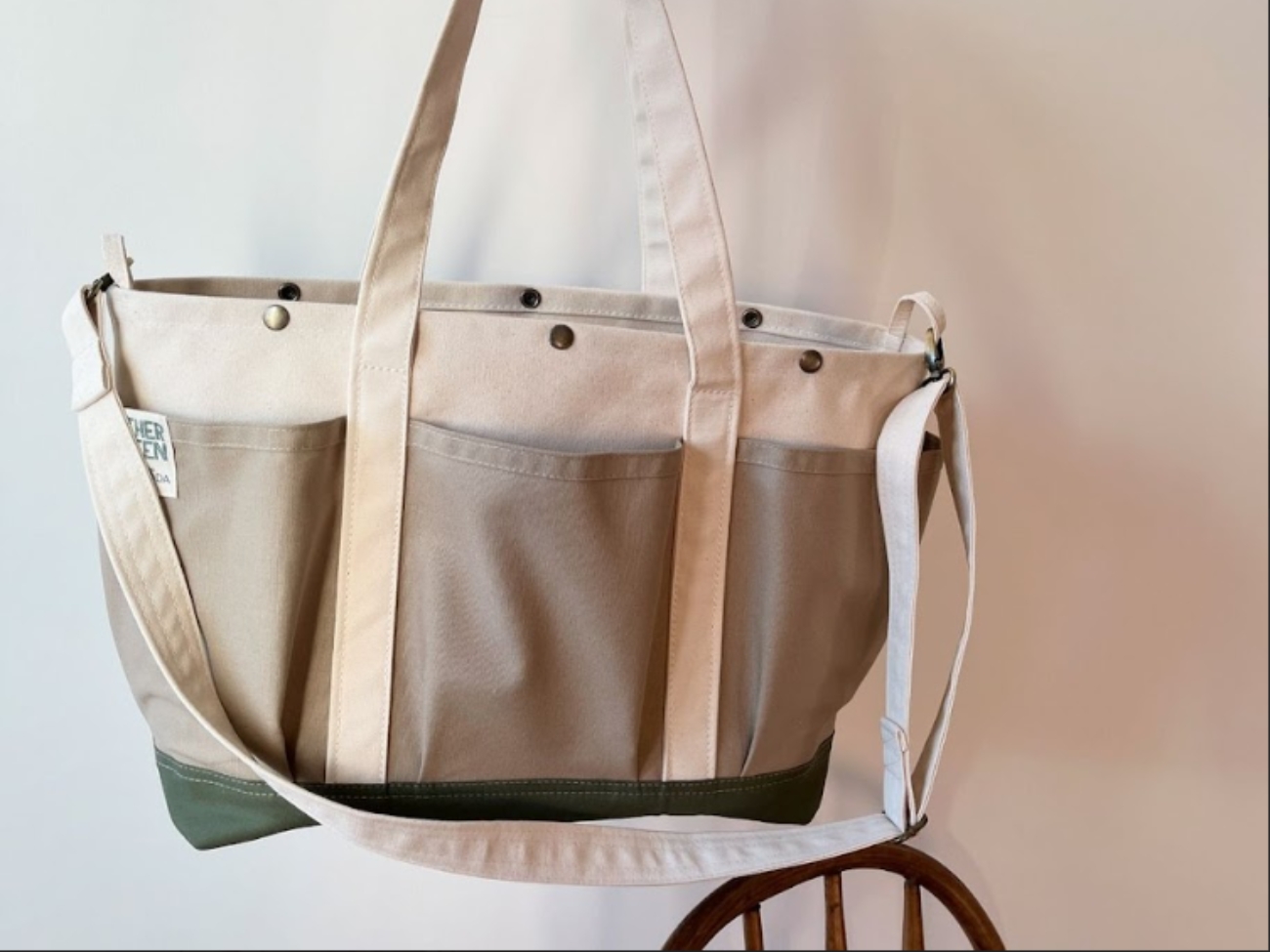 tui-chat-day-vai-du-ket-hop-canvas