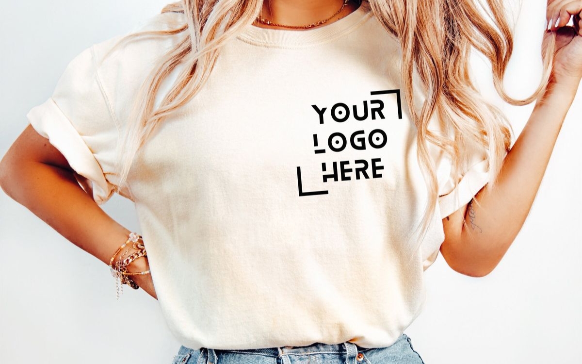Mẫu áo phông in logo thương hiệu