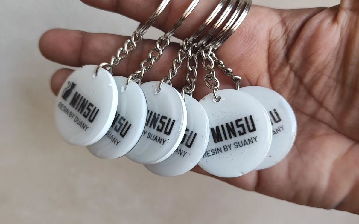 Móc chìa khóa dạng tròn bằng nhựa