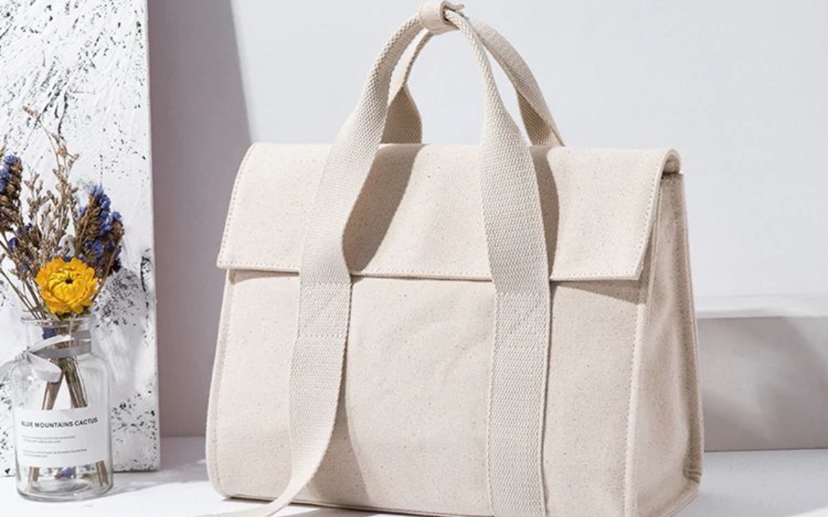 Mẫu túi canvas đơn giản, năng động