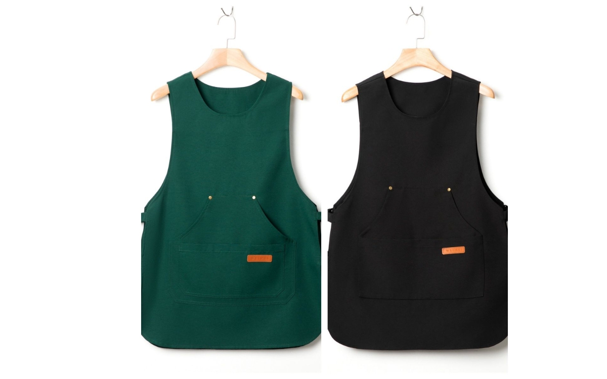 Tạp dề thiết kế dạng áo trùm đem lại sự tiện lợi