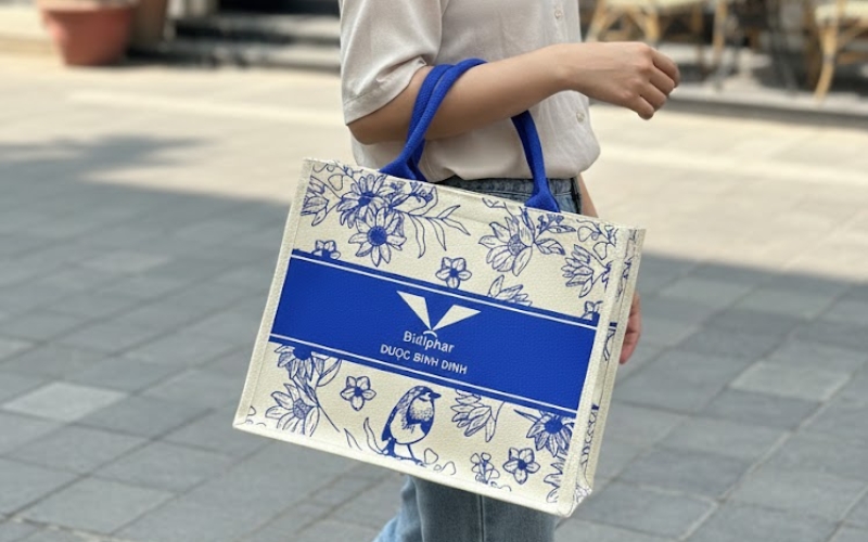 Túi vải giả đay in họa tiết thiên nhiên