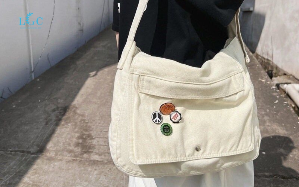 Mẫu túi tote đeo chéo